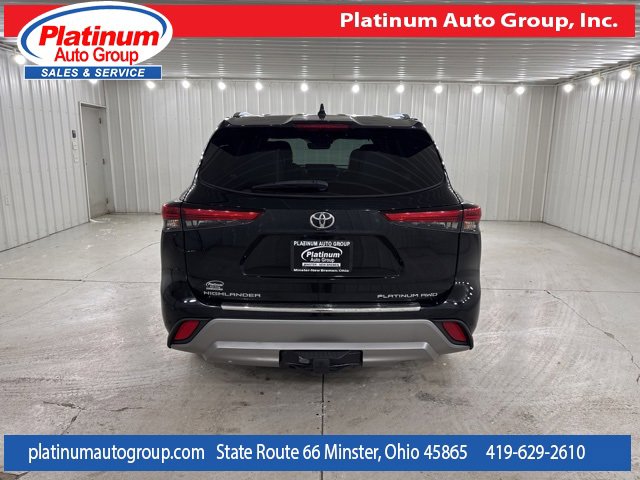 Used 2022 Toyota Highlander Platinum image 4