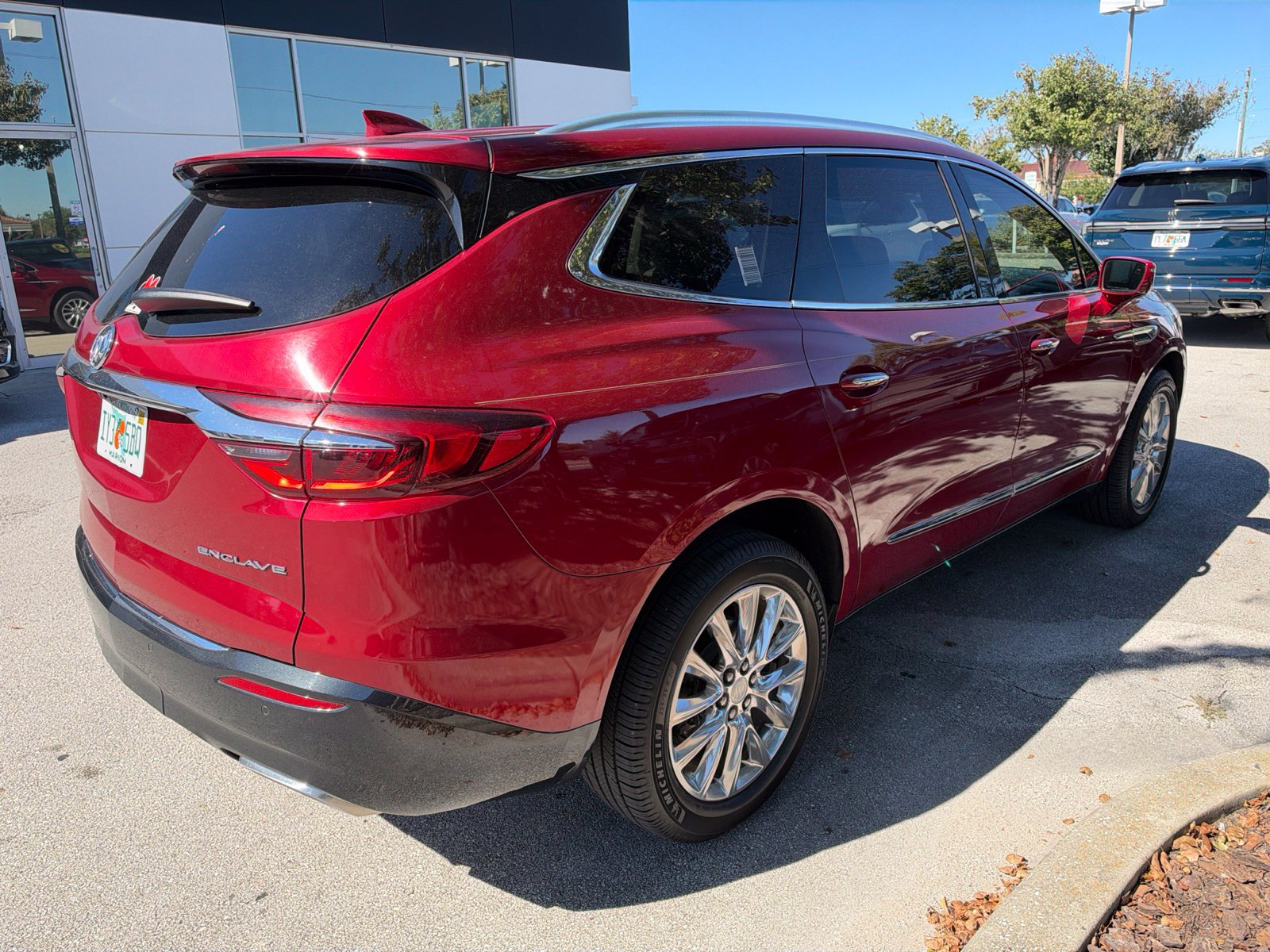 Used 2019 Buick Enclave Premium w/ Trailering Package, 5000 lbs. FWD image 3