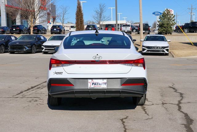New 2025 Hyundai Sonata SE image 4