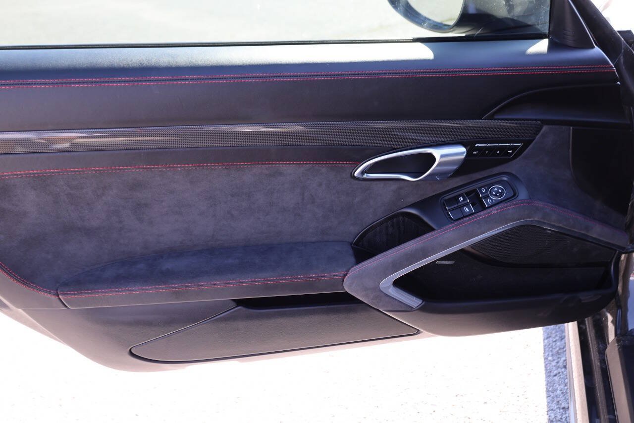 Used 2018 Porsche 718 Cayman GTS RWD image 12