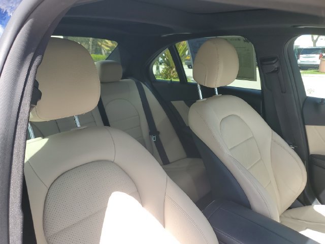 Used 2020 Mercedes-Benz C 300 Sedan image 24