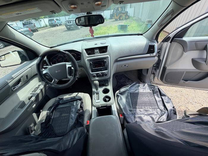 Used 2014 GMC Acadia SLE FWD image 32