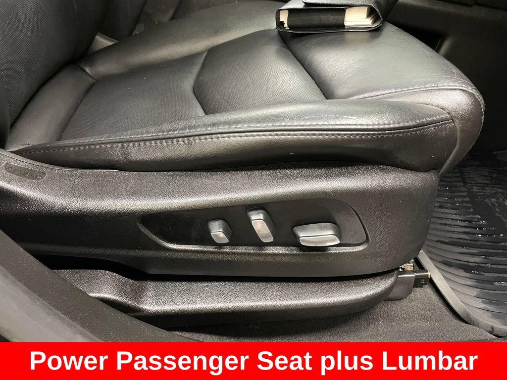 Certified 2018 Cadillac XT5 Luxury w/ Driver Awareness Package AWD/4WD image 14