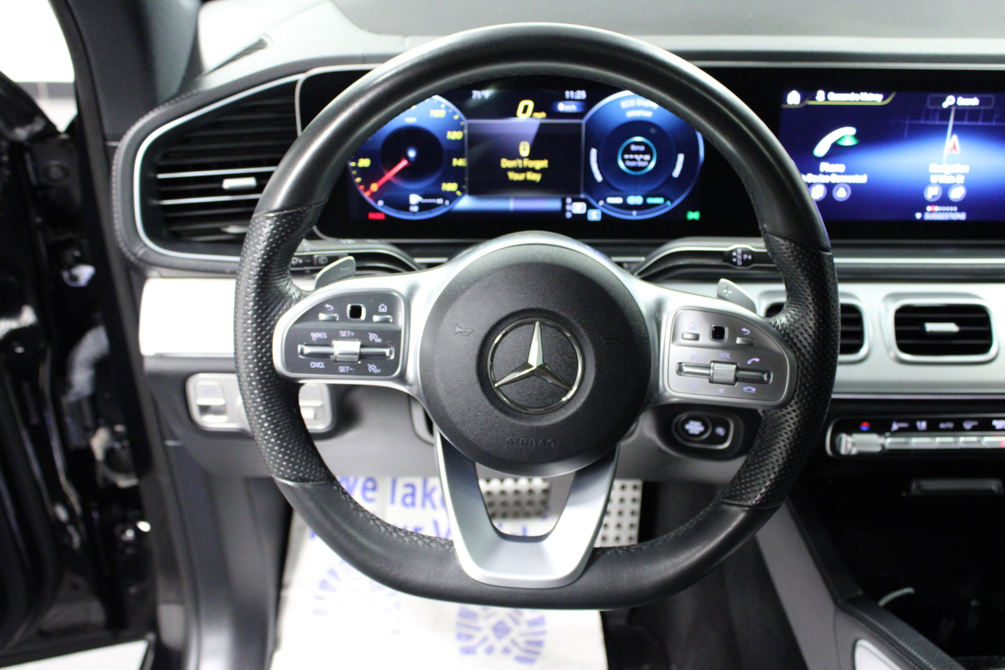 Used 2022 Mercedes-Benz GLS 450 4MATIC image 18