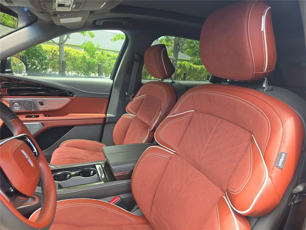 Certified 2024 Lincoln Nautilus Black Label AWD/4WD image 19