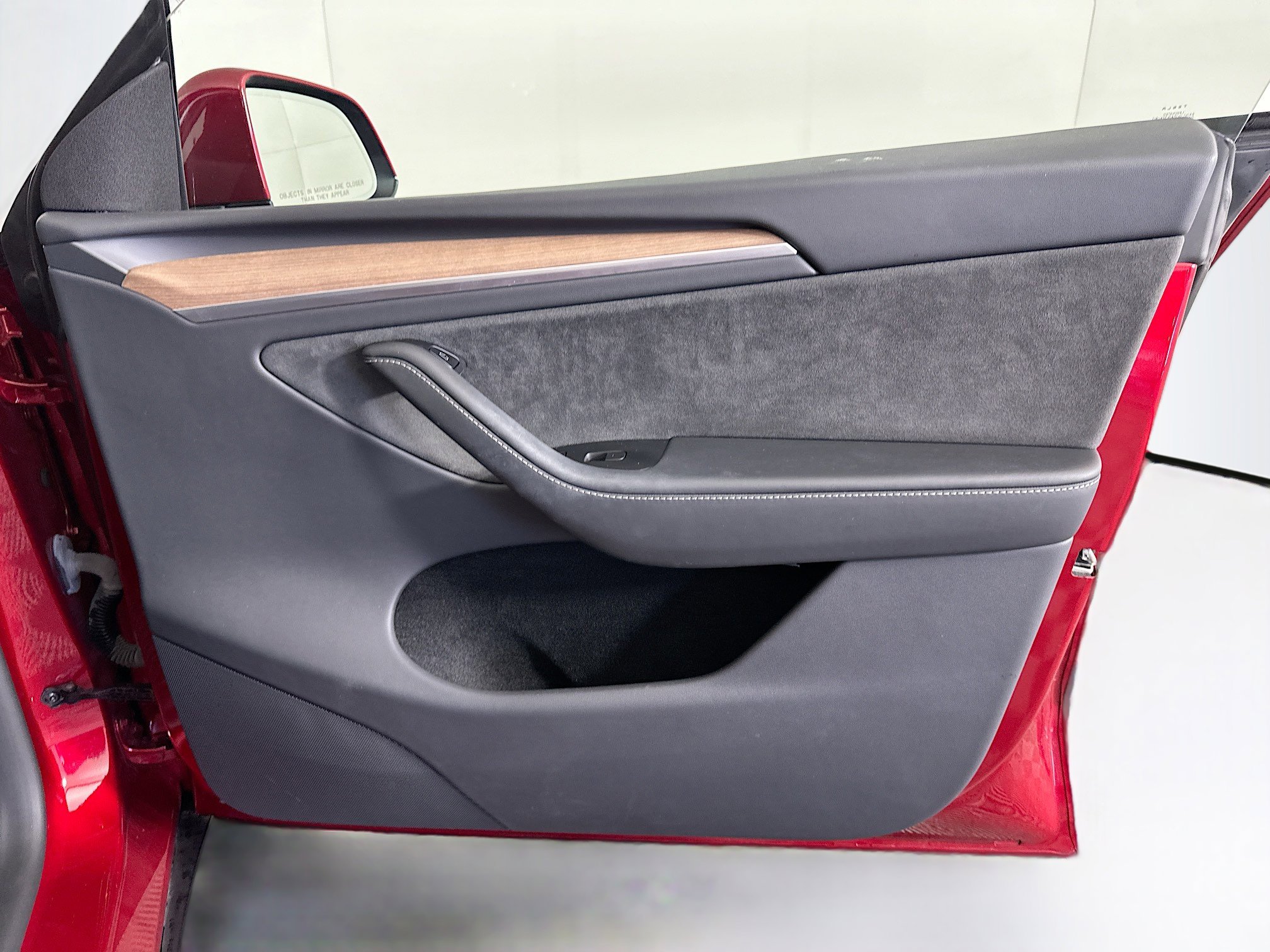 Used 2024 Tesla Model Y Long Range image 31