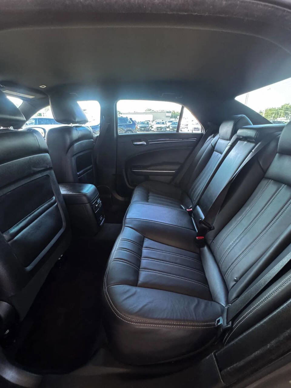 Used 2018 Chrysler 300 S image 13