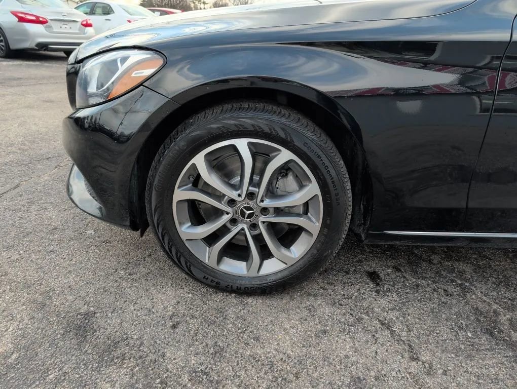 Used 2018 Mercedes-Benz C 300 C 300 4MATIC Sedan 4D w/ Premium Package image 9