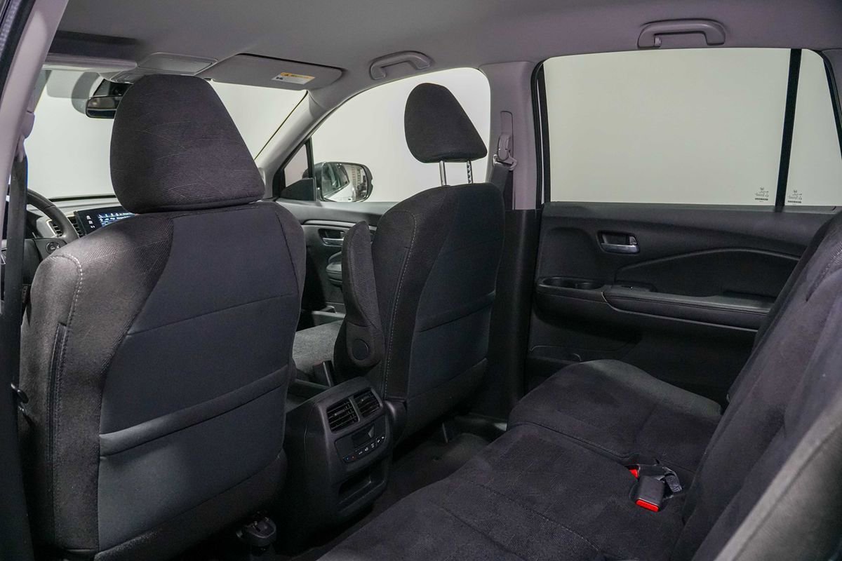 Used 2021 Honda Pilot EX image 19
