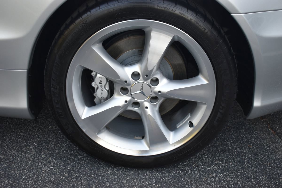 Used 2005 Mercedes-Benz SL 600 image 48