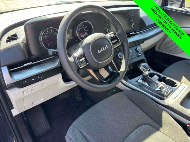 Used 2022 Kia Carnival LX FWD image 10