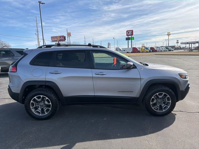 Used 2021 Jeep Cherokee Trailhawk image 6