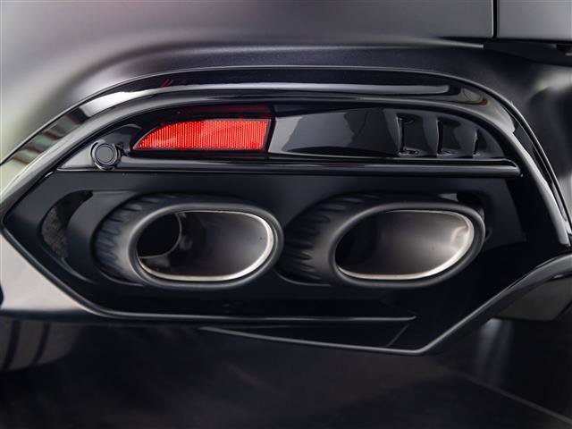 New 2027 Aston Martin Vanquish RWD image 29