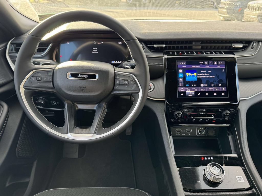 New 2025 Jeep Grand Cherokee L Altitude AWD/4WD image 17