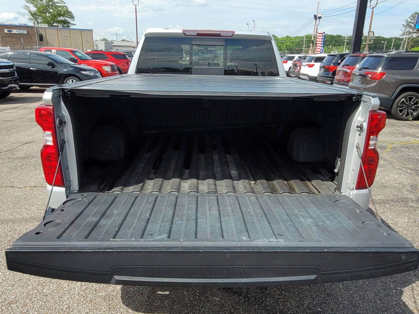 Used 2019 Chevrolet Silverado 1500 LT w/ All-Star Edition AWD/4WD image 14