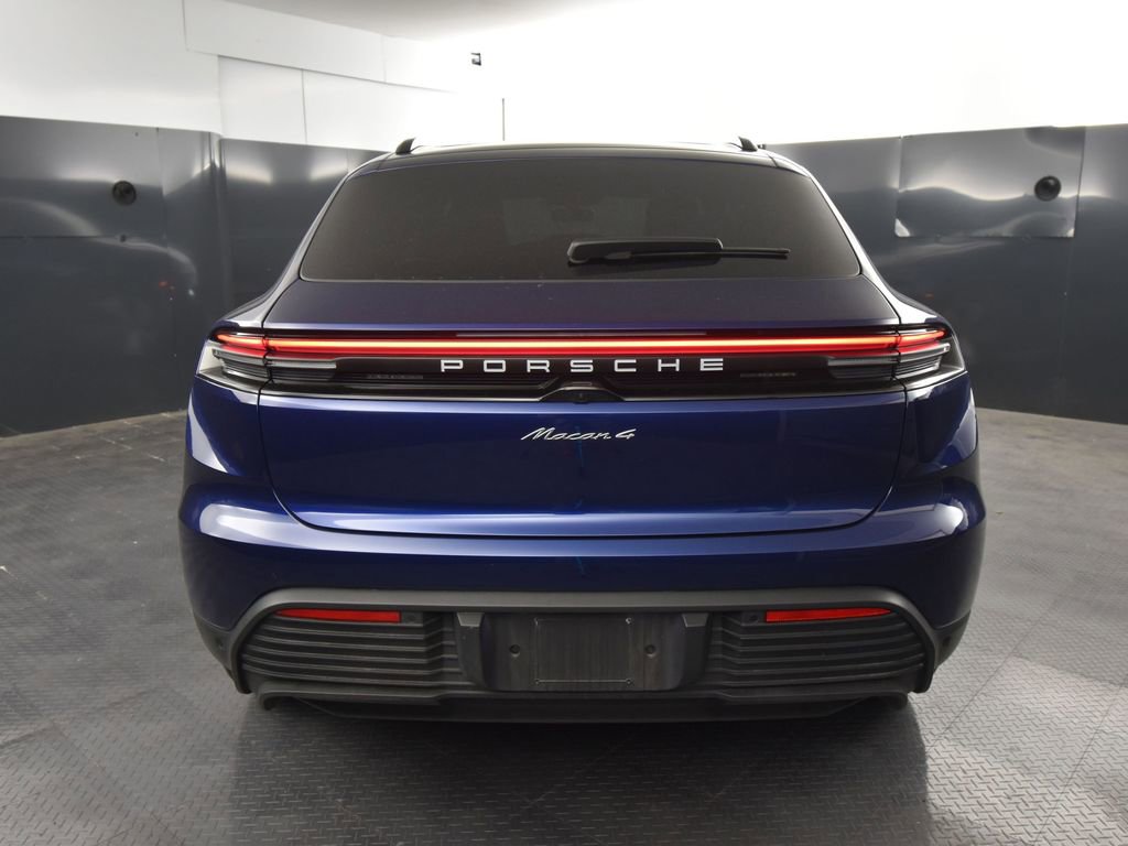 Used 2024 Porsche Macan 4 Electric image 6
