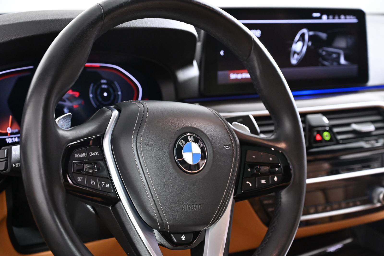 Used 2022 BMW 530i xDrive w/ Premium Package AWD/4WD image 10