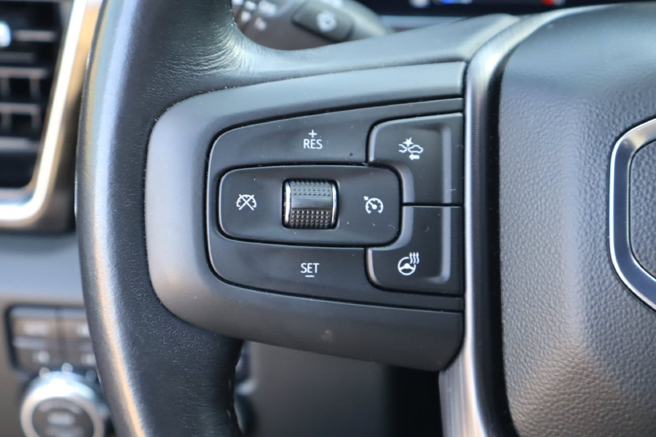 Used 2024 GMC Sierra 2500 Denali Ultimate AWD/4WD image 13