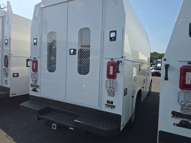 New 2026 Chevrolet Express 3500 w/ Power Convenience Package RWD image 7