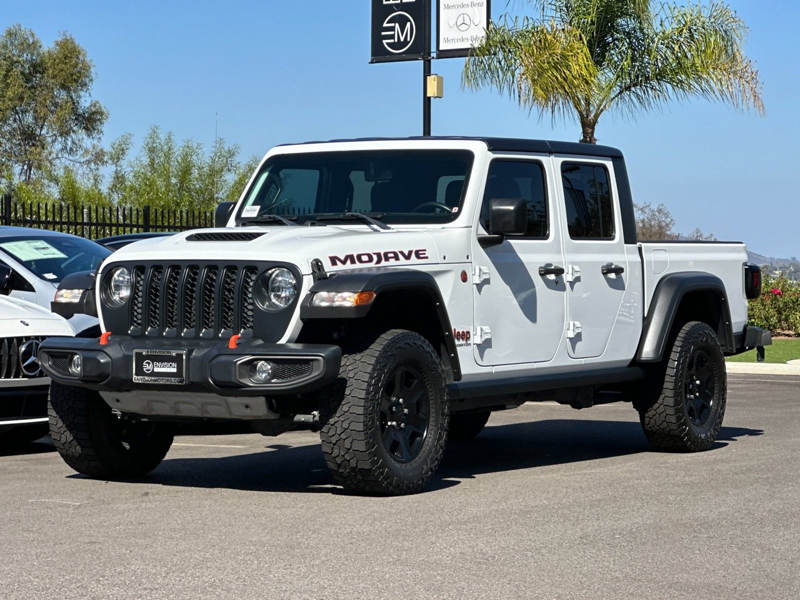 Used 2022 Jeep Gladiator Mojave AWD/4WD image 7