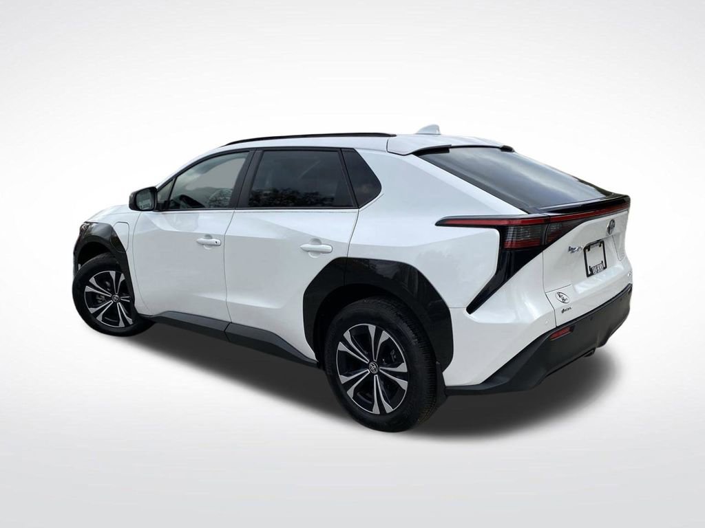 Used 2024 Toyota bZ4X XLE image 3