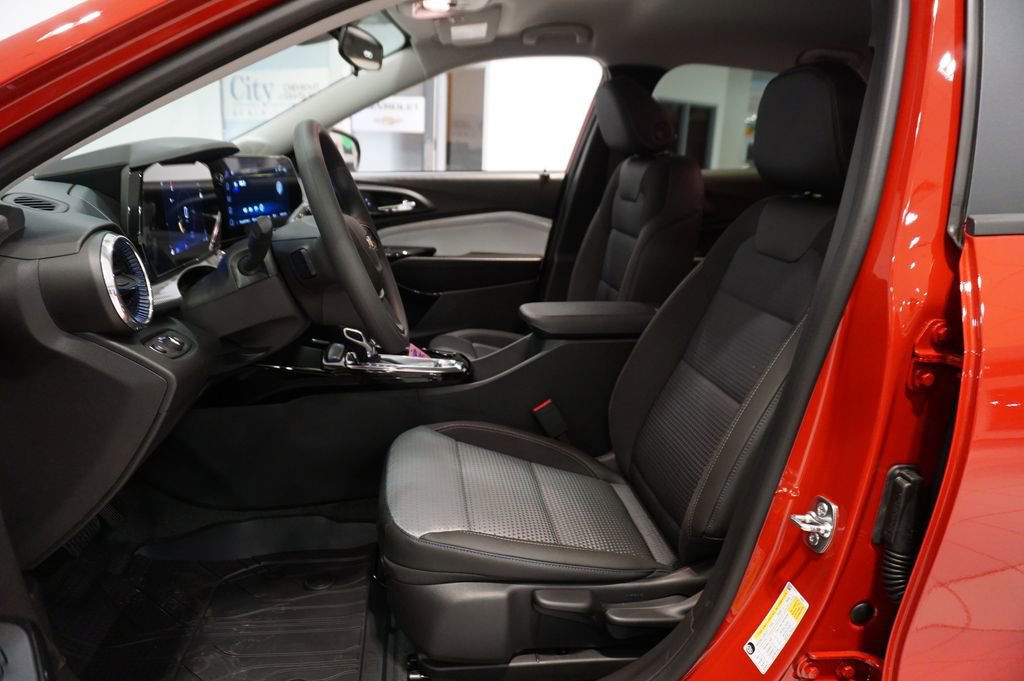New 2026 Chevrolet Trax LT image 10