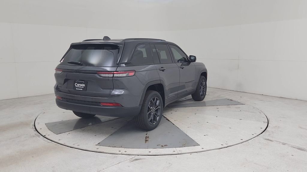 New 2025 Jeep Grand Cherokee Limited image 14