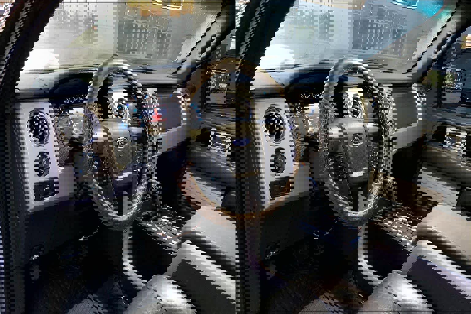 Used 2011 Ford F150 FX4 w/ FX Luxury Pkg AWD/4WD image 16