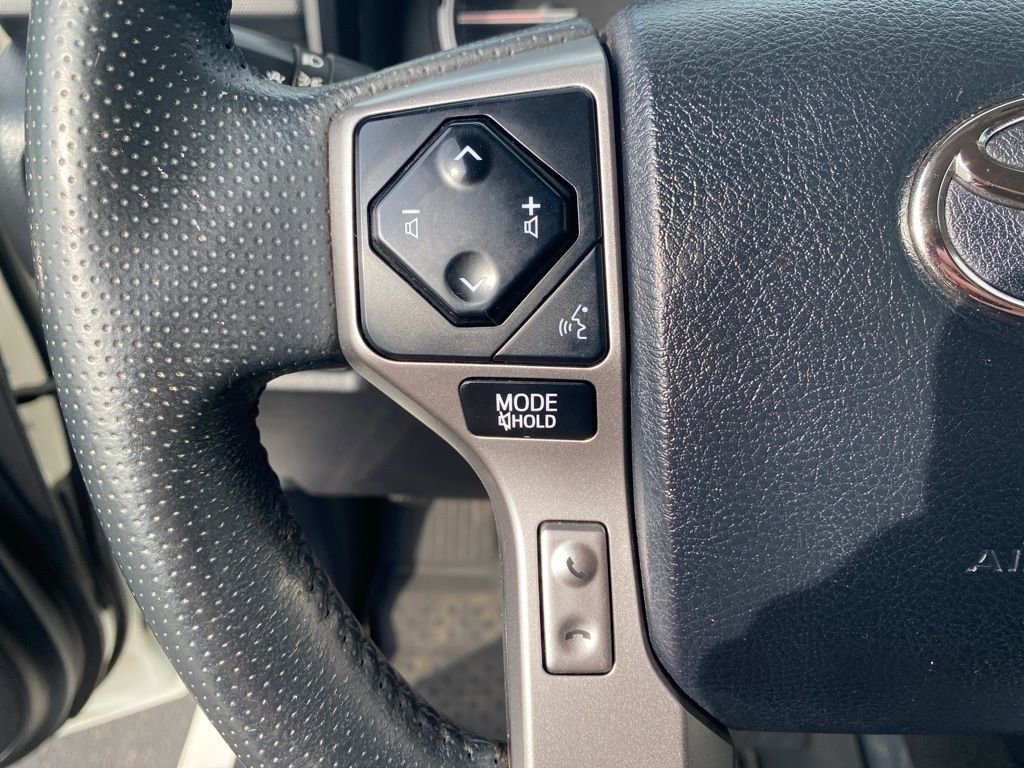 Used 2020 Toyota 4Runner Limited AWD/4WD image 16