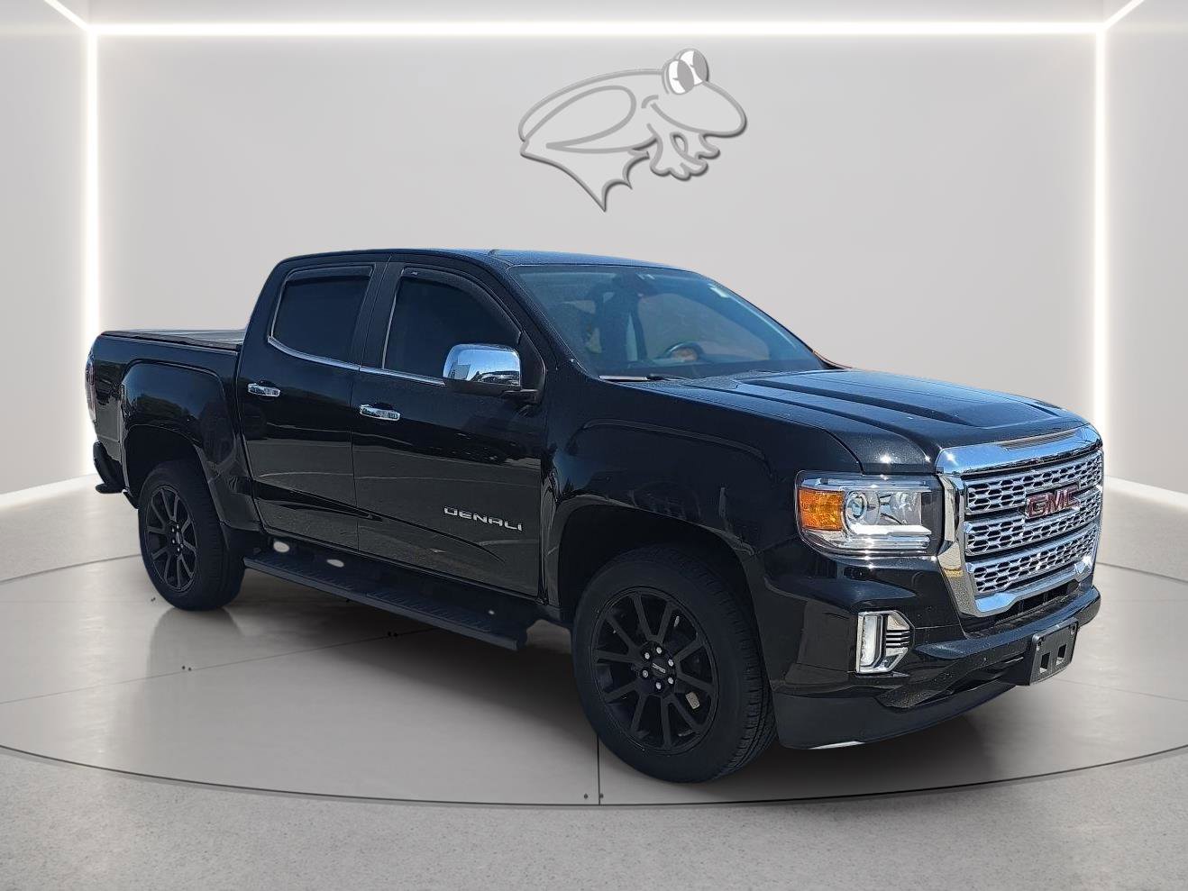 Used 2022 GMC Canyon Denali w/ Denali Black Edition Package AWD/4WD image 15