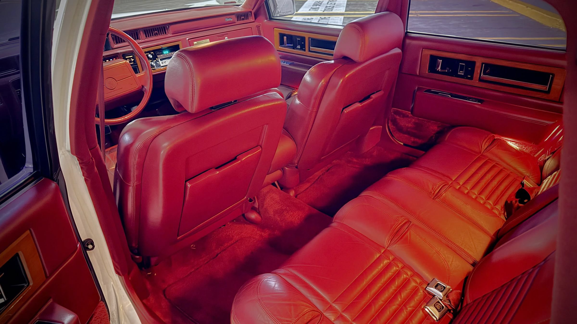 Used 1990 Cadillac Fleetwood 60 Special FWD image 19