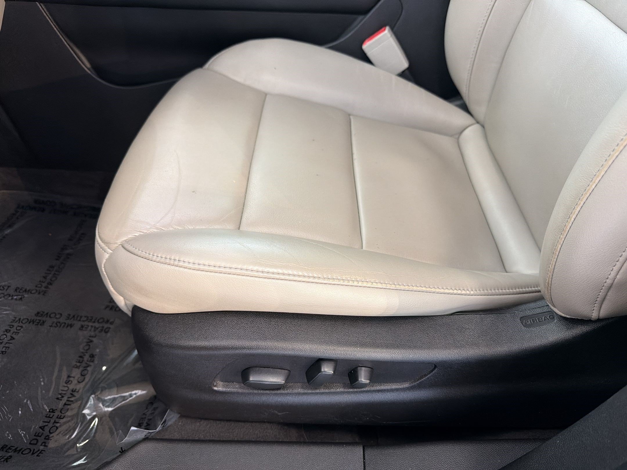 Used 2019 Cadillac XT4 Premium Luxury w/ Driver Awareness Package FWD image 14