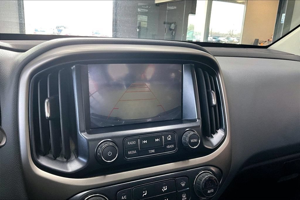 Used 2017 Chevrolet Colorado Z71 AWD/4WD image 13