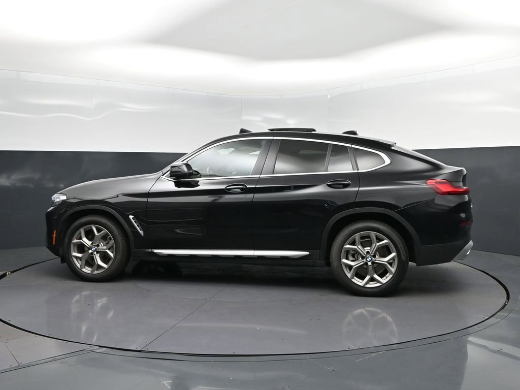 Certified 2025 BMW X4 xDrive30i w/ Premium Package AWD/4WD image 4