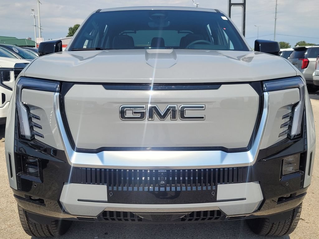 New 2024 GMC Sierra EV Denali AWD/4WD image 13