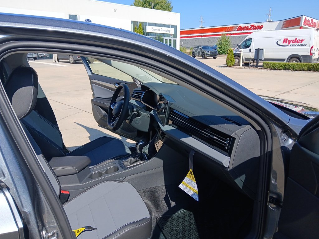 New 2027 Volkswagen Jetta SE FWD image 24