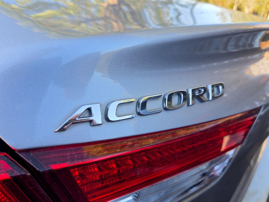 Used 2021 Honda Accord EX-L image 7