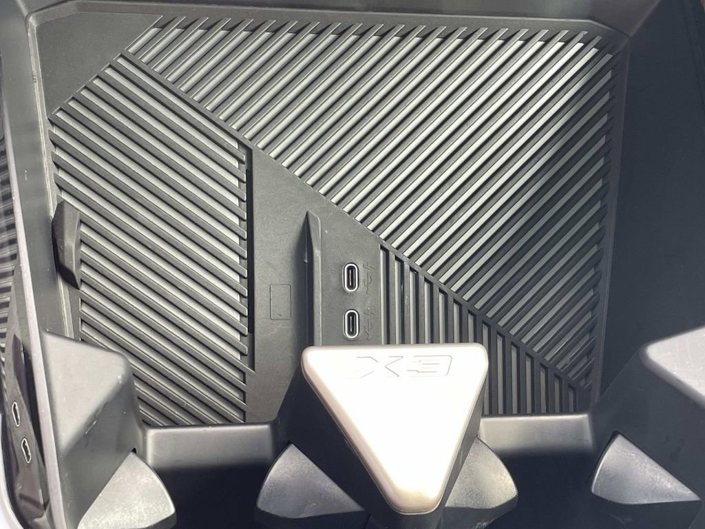 Used 2025 BMW X3 xDrive30i w/ Convenience Package image 24