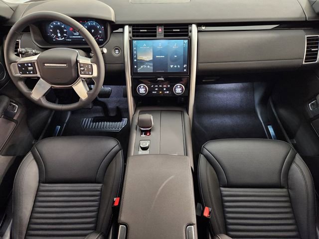 New 2026 Land Rover Discovery S AWD/4WD image 4