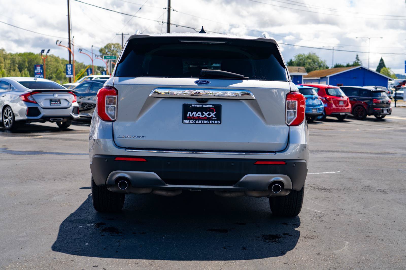 Used 2024 Ford Explorer Limited RWD image 11