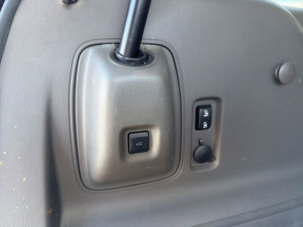 Used 2009 Lincoln MKX AWD image 19