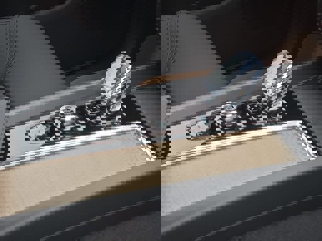 New 2026 Volvo XC60 B5 Plus w/ Protection Package Premier image 8