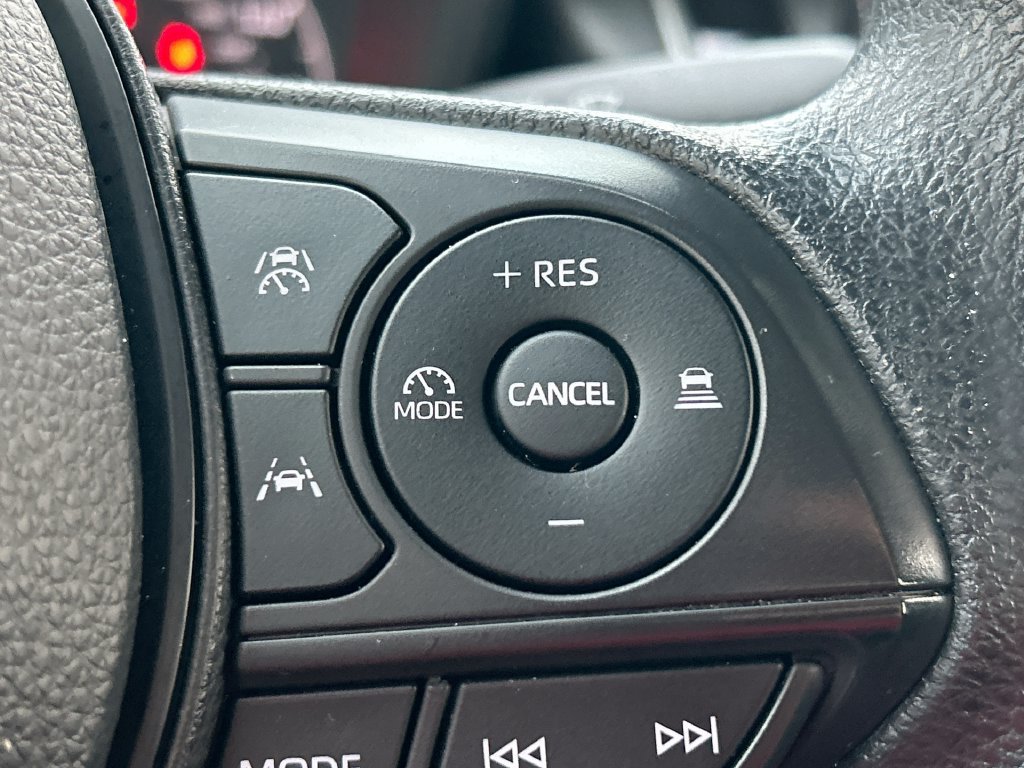 Used 2023 Toyota Corolla LE FWD image 17