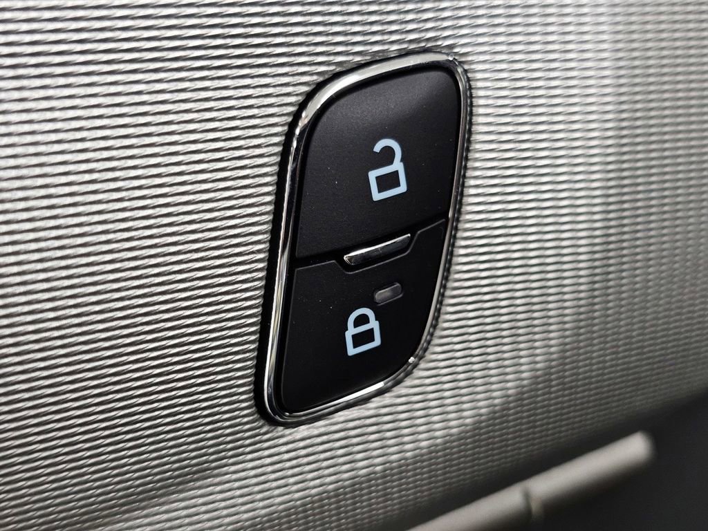 New 2026 Ford Explorer Active image 27