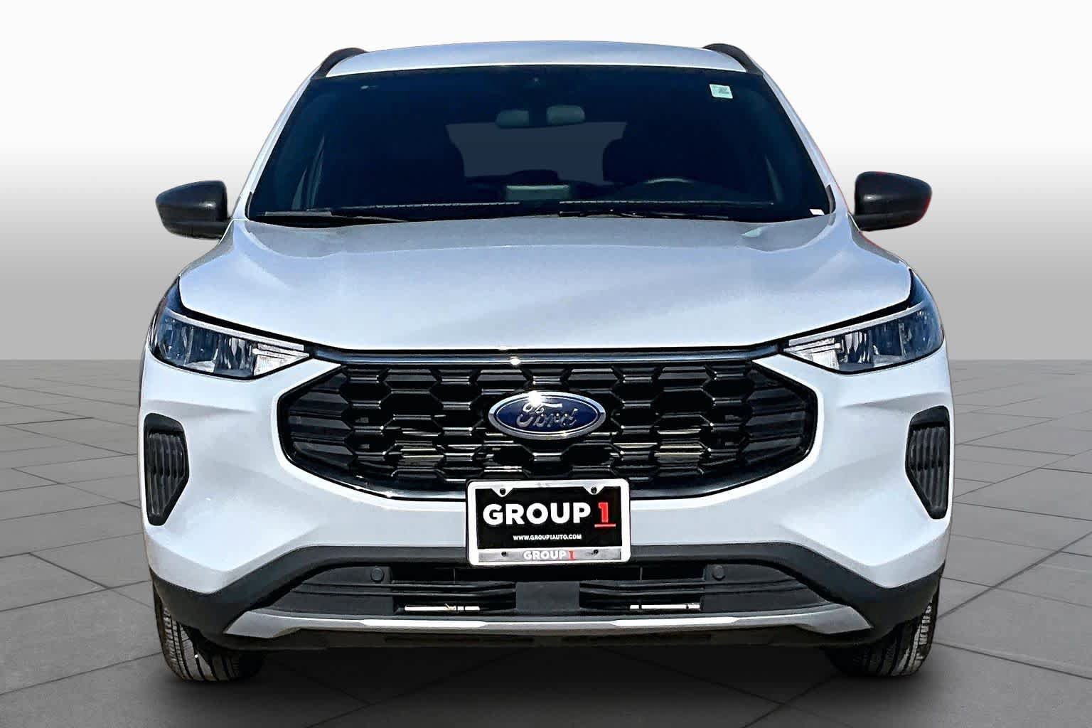 Used 2025 Ford Escape ST-Line FWD image 4