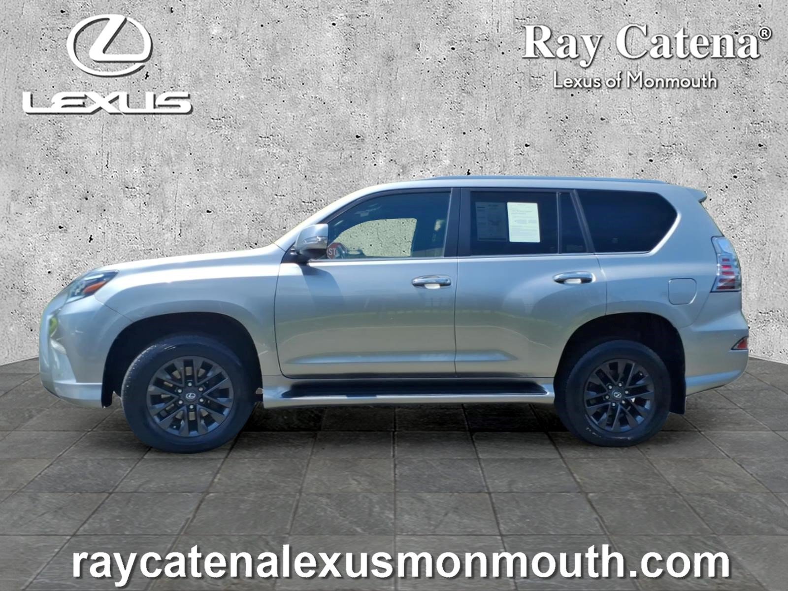Certified 2022 Lexus GX 460 Premium w/ Premium Plus Package AWD/4WD image 4