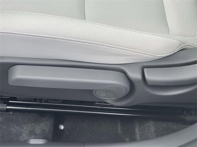 Certified 2025 Hyundai Kona SE image 13