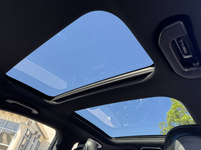 New 2025 Mercedes-Benz C 300 Sedan image 3