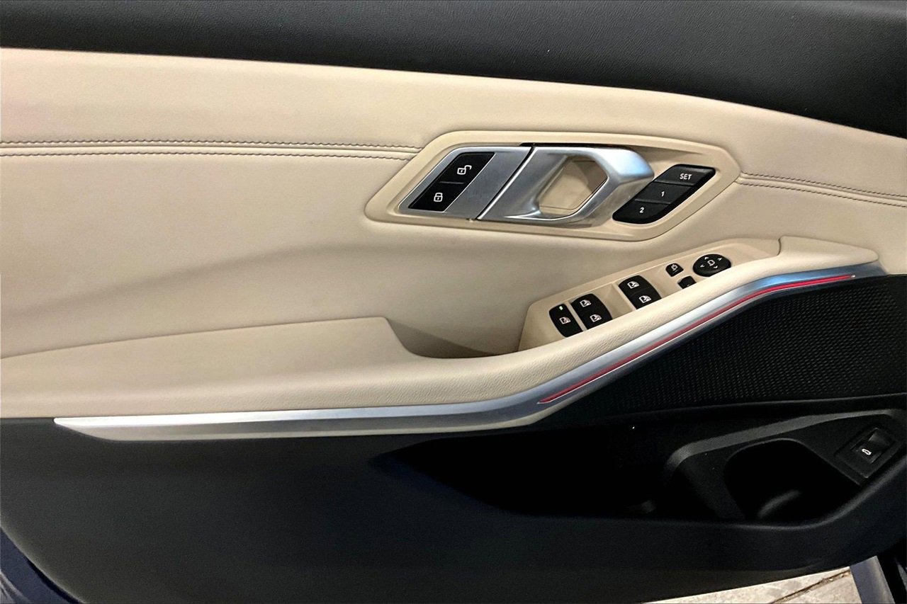 Used 2022 BMW 330i Sedan w/ Premium Package 2 image 25