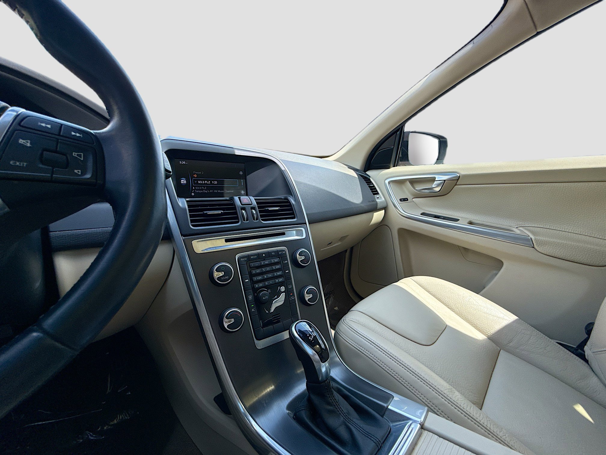 Used 2014 Volvo XC60 3.2 FWD image 26
